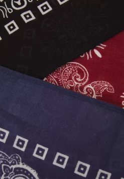 Pier One Unisex - Pañuelo - Black/Blue/Red 5 Pier One Unisex - Pañuelo - Black/Blue/Red -Pier One 0763f35dd2c146798be05cd7a75fd0e6 scaled