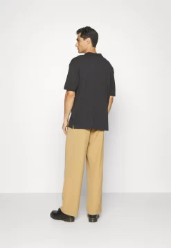 Pier One Polo -Black -Pier One 0cd0518bb80241288a91077428a84d42 scaled