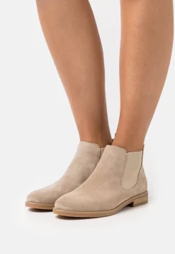 Pier One Leather - Botines Bajos - Beige