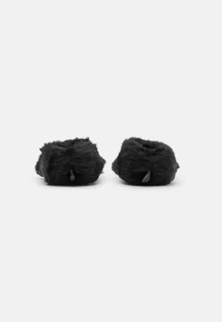 Pier One Pantuflas - Black -Pier One 16e14d473c7e49f3a00c1607f2dec7e0 scaled