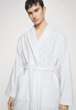 Pier One Shawl Towel Bathrobe - Albornoz - White -Pier One 1750537fe5284a27957b17c8aded1f98 scaled