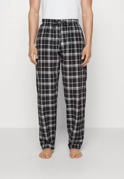 Pier One -Pier One 184a515b33354d6cb8ad9280a5758b3a scaled