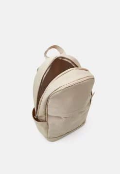 Pier One Unisex - Mochila - Beige 7 Pier One Unisex - Mochila - Beige -Pier One 21770a9f821f4bee8662aa102f5cfa1a scaled