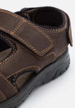 Pier One Sandalias De Senderismo - Brown -Pier One 22720775e7c446aca7c0e15c07d95000 scaled