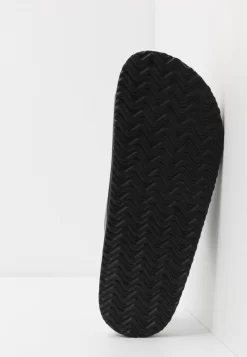 Pier One Unisex - Pantuflas - Black -Pier One 4a735c24e60449a29969a0148d036b07 scaled