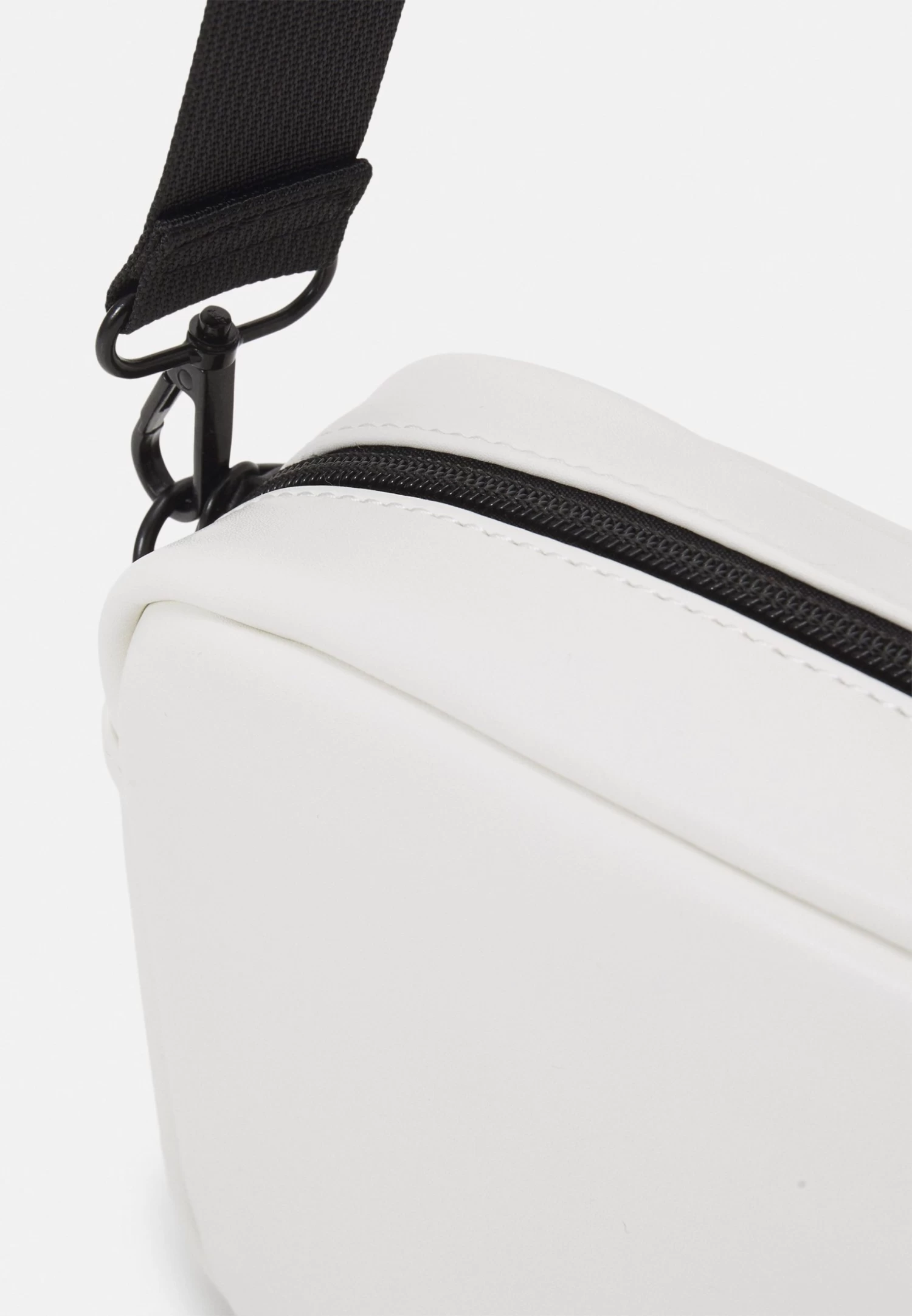 Pier One Bandolera - Off-White 4 Pier One Bandolera - Off-White - Imagen 4