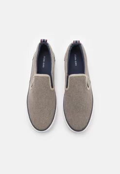 Pier One Unisex - Zapatillas - Taupe -Pier One 4bfc3dea16e84e949402e19f285476a8 scaled