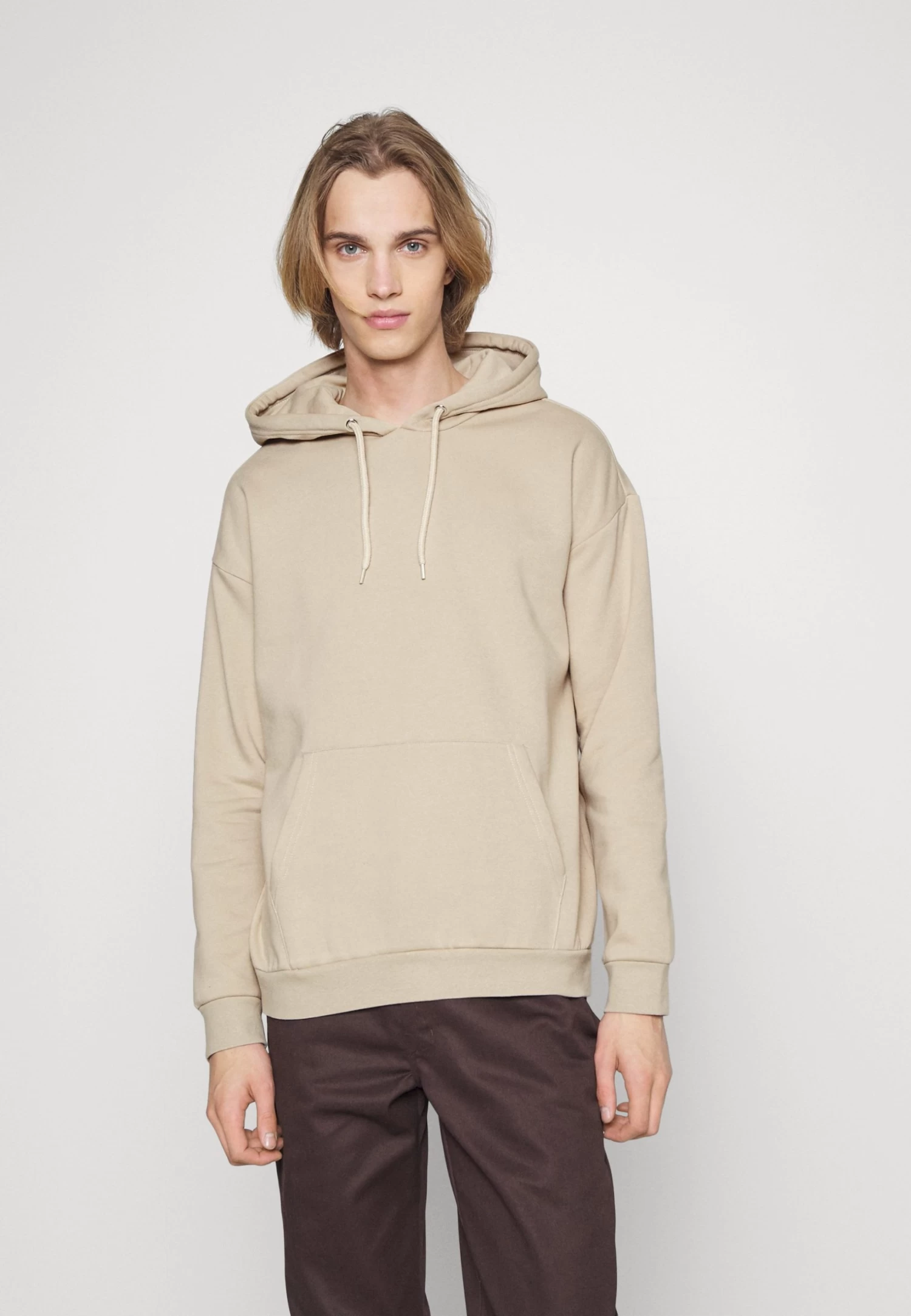 Pier One 2 Pack - Jersey Con Capucha - Black/ Beige 2 Pier One 2 Pack - Jersey Con Capucha - Black/ Beige - Imagen 2