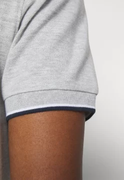 Pier One 2 Pack - Polo - Light Grey/Dark Blue -Pier One 5e4da2bcaa4e4b41b638ac5c292bdd5f scaled