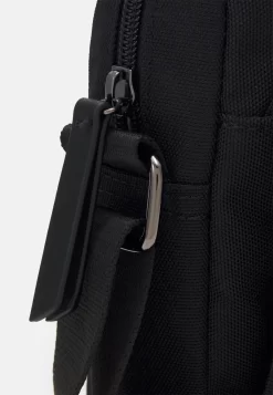 Pier One Unisex - Bandolera - Black 7 Pier One Unisex - Bandolera - Black -Pier One 6015a635267a4538aeda73eaf2b65393 scaled