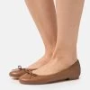 Pier One Leather - Bailarinas - Cognac