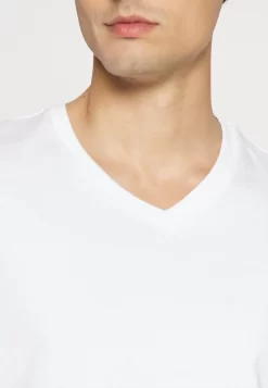 Pier One V Neck Bird Tonal 3 Pack - Camiseta Básica - White/Dark Green/Black 13 Pier One V Neck Bird Tonal 3 Pack - Camiseta Básica - White/Dark Green/Black -Pier One 6444200bd8f344c784d9b07b508a7cc2 scaled