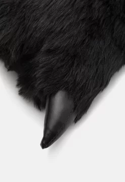 Pier One Pantuflas - Black -Pier One 796914552fcb4fcaac1e33068a36c27f scaled