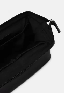 Pier One Neceser - 802 - Black 6 Pier One Neceser - 802 - Black -Pier One 7aa537de0d9045aaa803a044e8f7ffbf scaled