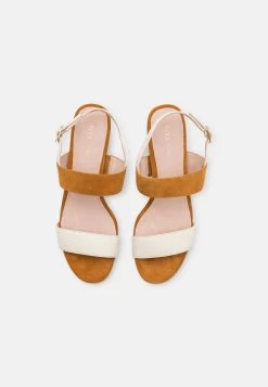 Pier One Leather- Sandalias - White/Cognac -Pier One 7bf1f83e1cba4f3fa26b89379bf96b29