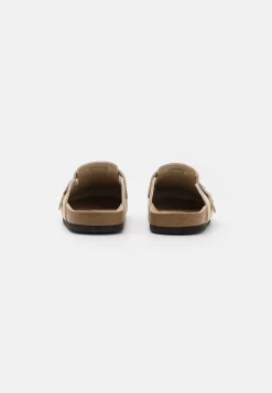 Pier One Leather Unisex - Pantuflas - Beige -Pier One 7fc4209f0b9d443b96717beece6deee4 scaled