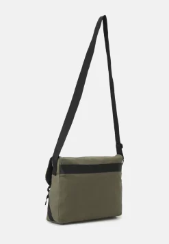 Pier One -Pier One 8ad418b21f864308806e377e69579260 scaled