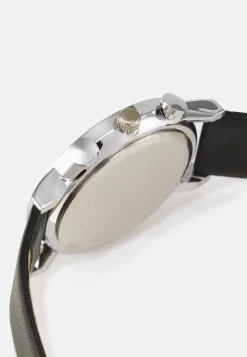 Pier One Set - Reloj - Black -Pier One 8b85f94e4c5a43a89680fa66df3bc7c7 scaled