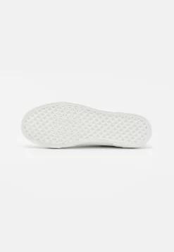 Pier One Zapatillas - White -Pier One 9f3449fd182e4b9489a6e163efde3e7d scaled