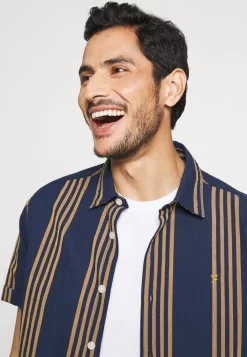 Pier One 5 Pack - Camiseta Básica - White/Black/Bordeaux -Pier One ad1e5f105df94e638daafdd57d29d49c scaled