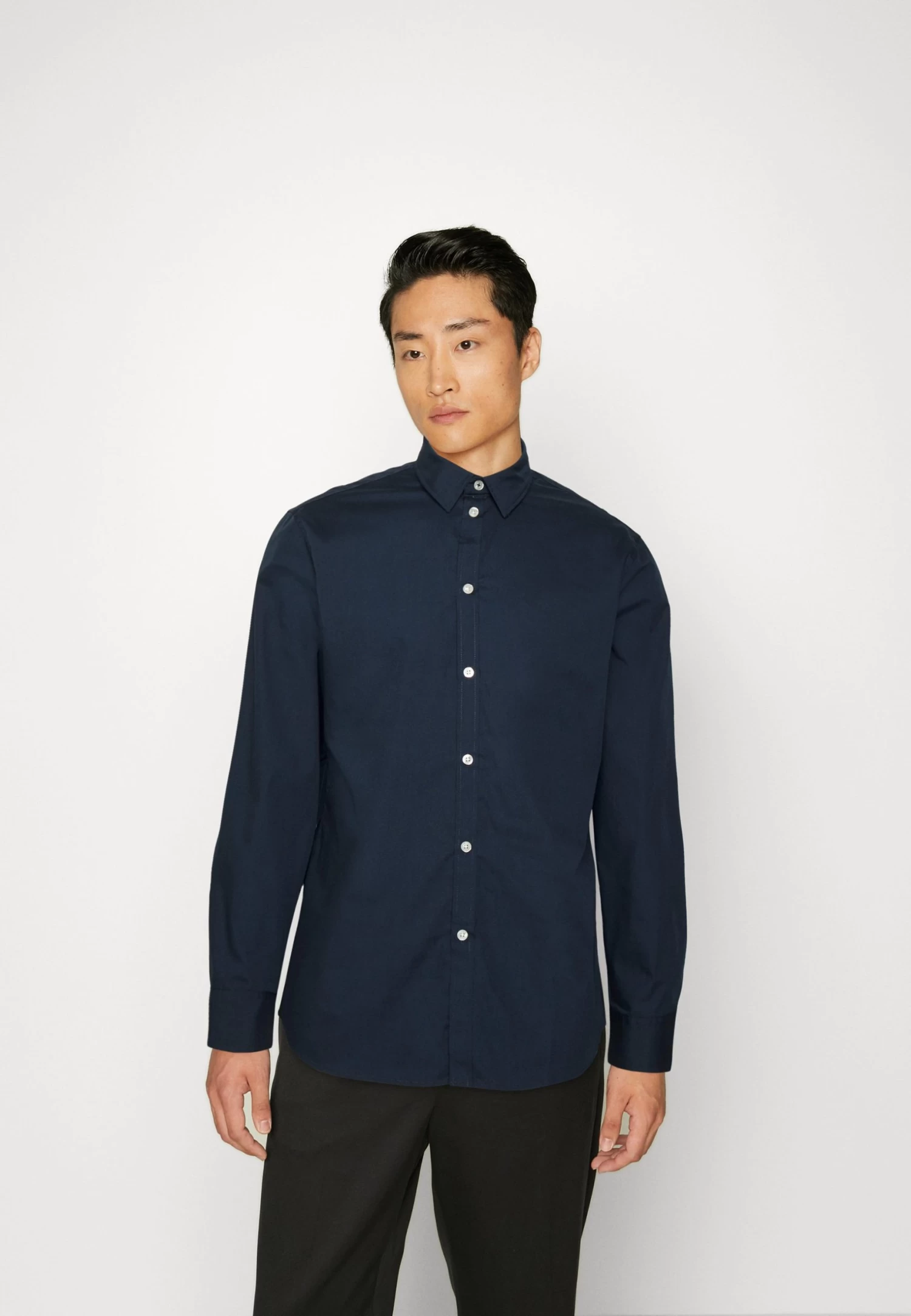 Pier One 3 Pack - Camisa Elegante - White/Light Blue/Dark Blue 2 Pier One 3 Pack - Camisa Elegante - White/Light Blue/Dark Blue - Imagen 2