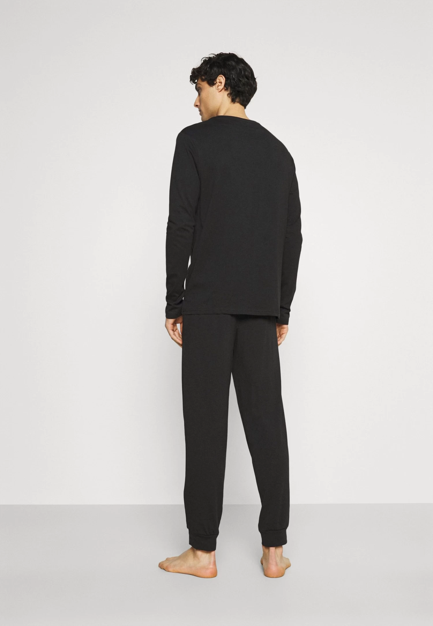 Pier One Pijama - Black 3 Pier One Pijama - Black - Imagen 3