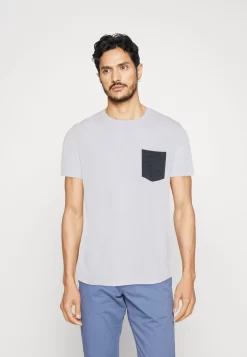 Pier One 2 Pack - Camiseta Estampada - White/Multi-Coloured -Pier One bfa085749dde454eb933099145dd2bda scaled