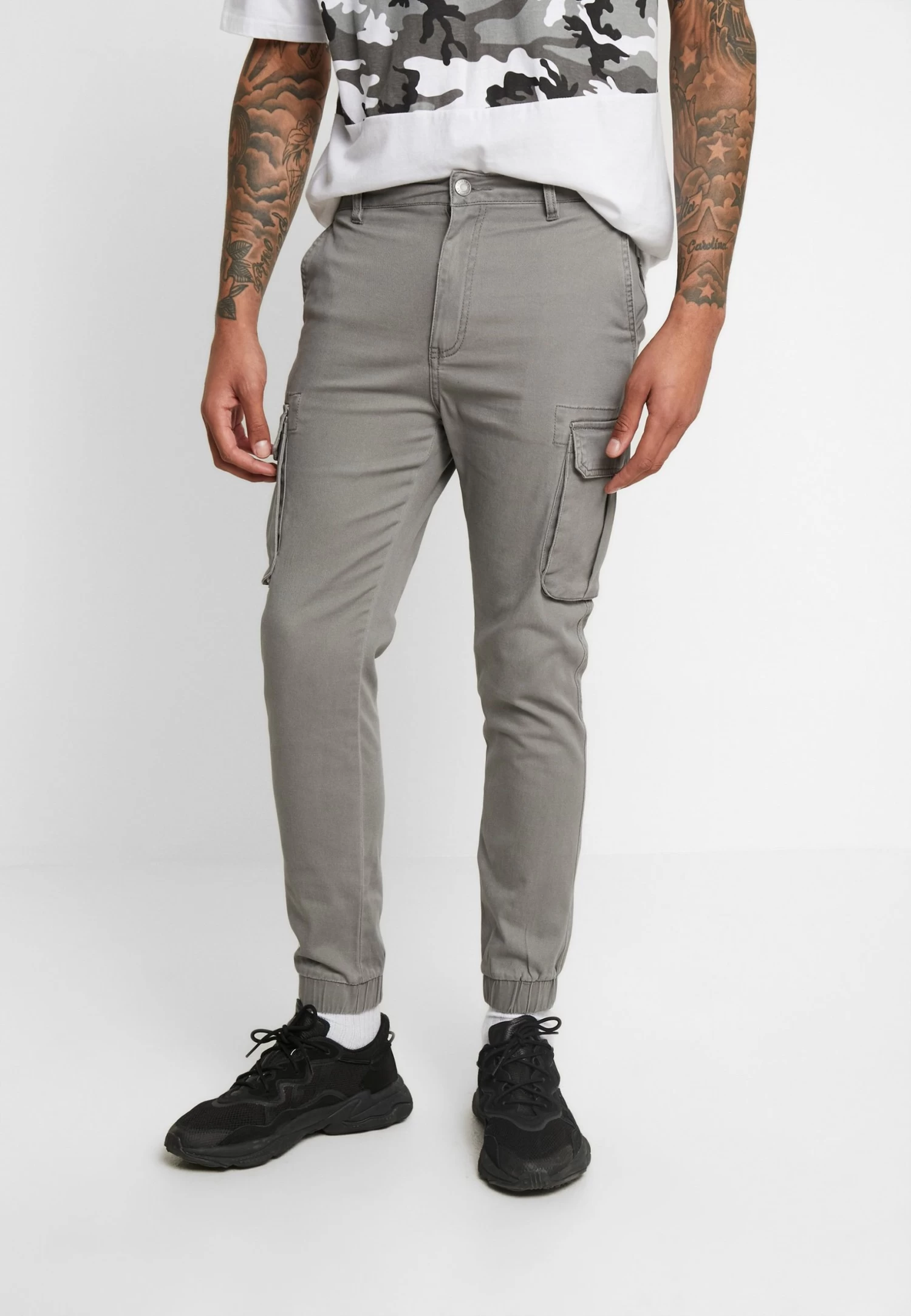 Pier One Cuffed Skinny Trouser- Pantalones Cargo - Grey 1 Pier One Cuffed Skinny Trouser- Pantalones Cargo - Grey
