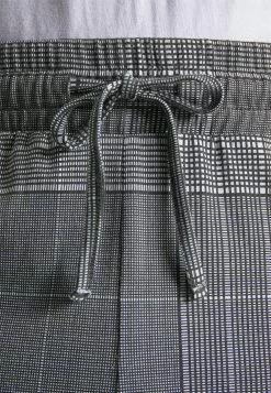 Pier One 3 Pack - Pantalón De Pijama - Blue/Dark Blue/Black 13 Pier One 3 Pack - Pantalón De Pijama - Blue/Dark Blue/Black -Pier One d040857d83c84b9aa67e9aeb5d1e91a0