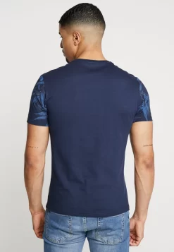 Pier One Camiseta Estampada - Blue 7 Pier One Camiseta Estampada - Blue -Pier One d7caa0e46d5e4a94822a1285da83c046 scaled
