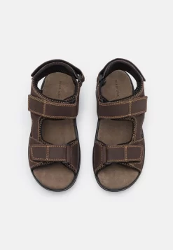 Pier One Sandalias De Senderismo - Brown -Pier One e1aeea2063774b29a840dff8680d5e1e scaled