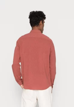 Pier One Camisa - Cognac 7 Pier One Camisa - Cognac -Pier One e5f32f4175564023b7728f0be51ca3e0 scaled