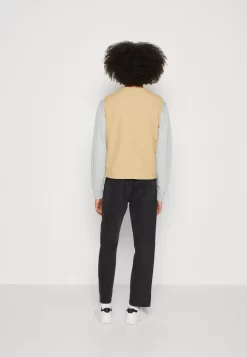 Pier One Chaleco - Tan 8 Pier One Chaleco - Tan -Pier One e9a6176c9ccb486a93469afcd3f1f0b2 scaled