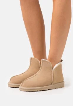 Pier One Leather- Pantuflas - Beige