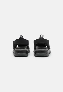 Pier One Leather - Sandalias De Senderismo - Black 8 Pier One Leather - Sandalias De Senderismo - Black -Pier One f1e40d4d3ff349cc823e8e096bd7fd9e scaled